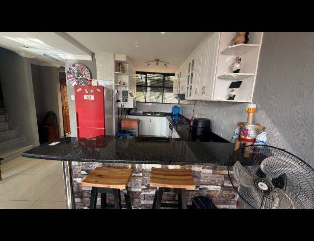 2 BEDROOM DUPLEX FOR SALE IN PARADISE VALLEY